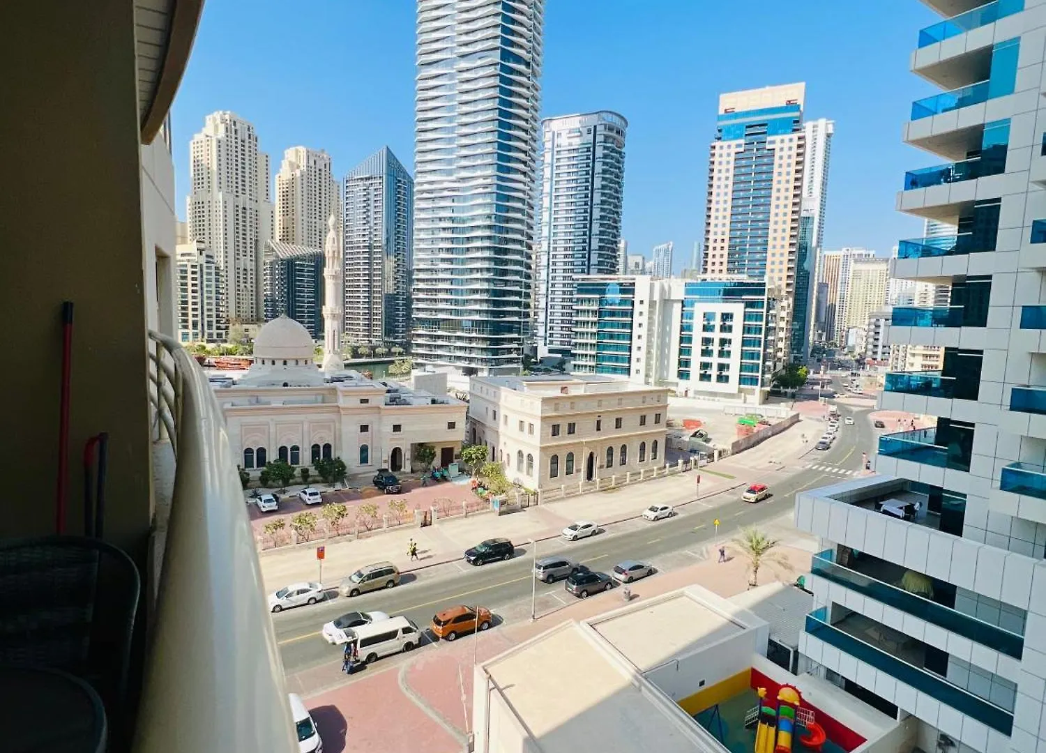 Dubai Marina, Beach And Metro